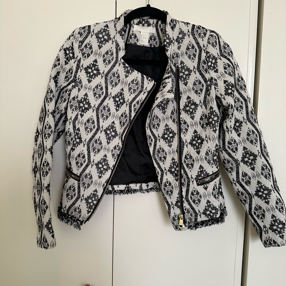 H&M Black and White Patterned Blazer